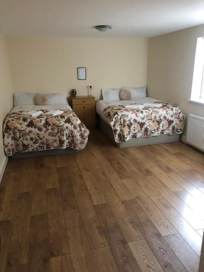 Big Room Rusholme With Tv And Private Bathroom-Parking&Wifi Манчестер Экстерьер фото